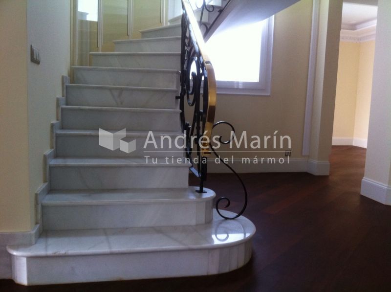marmol-blanco-macael escalera marmol blanco macael